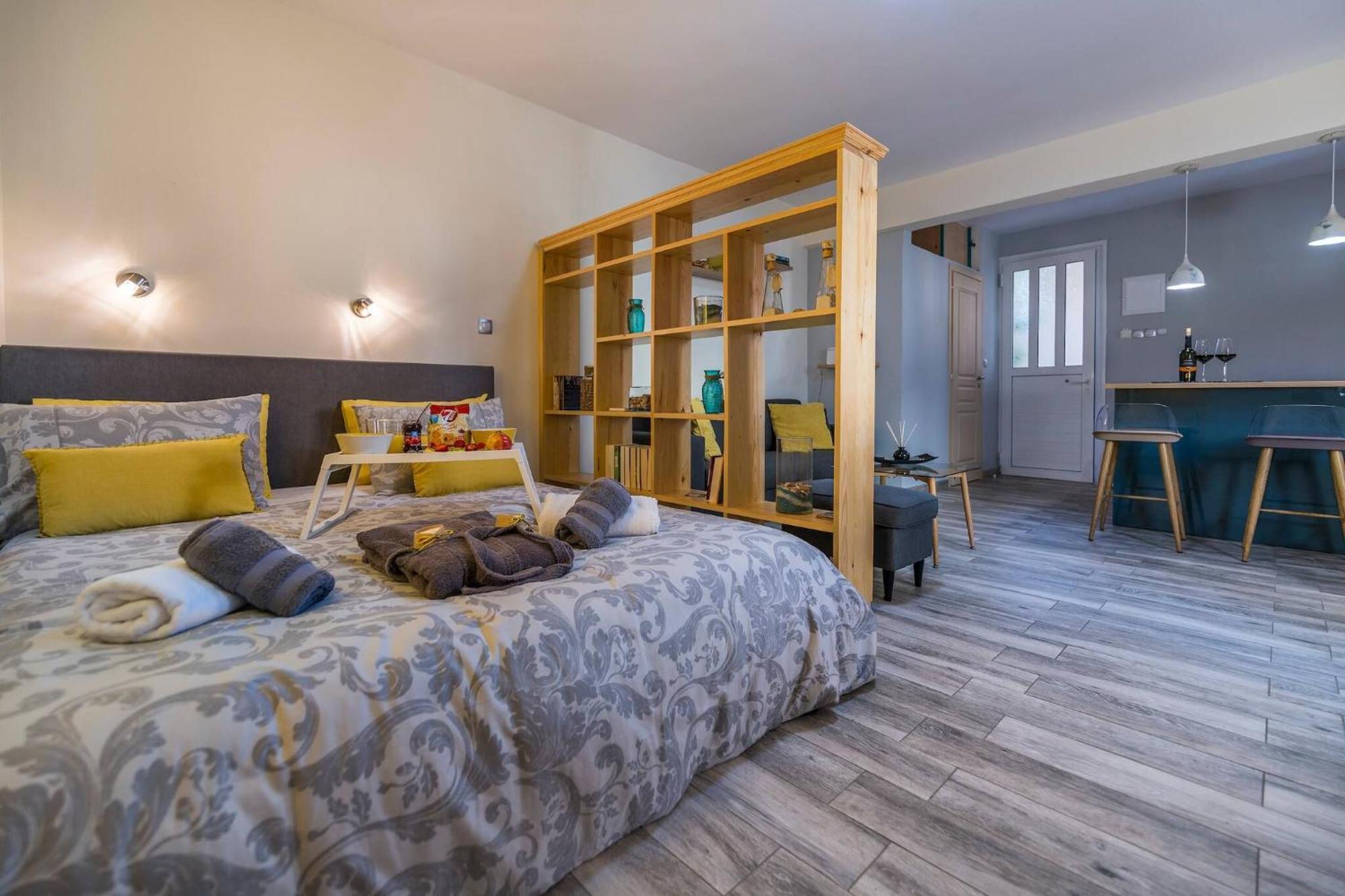 Jasmine - At The Heard Of Old Town Apartment Chania (Crete)